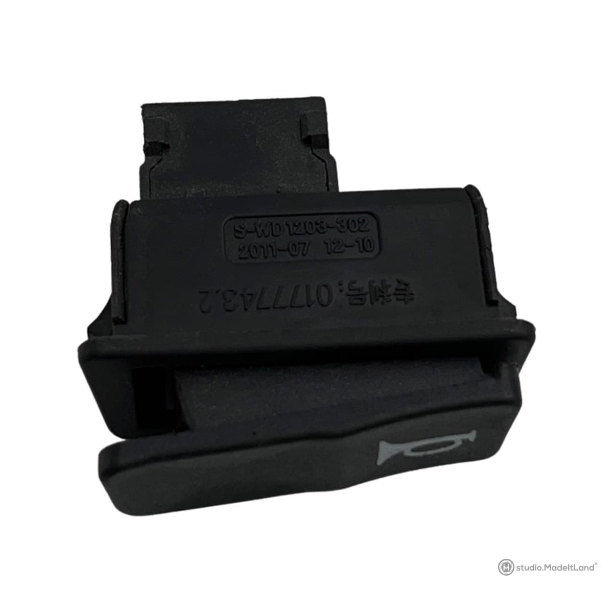 Switch horn