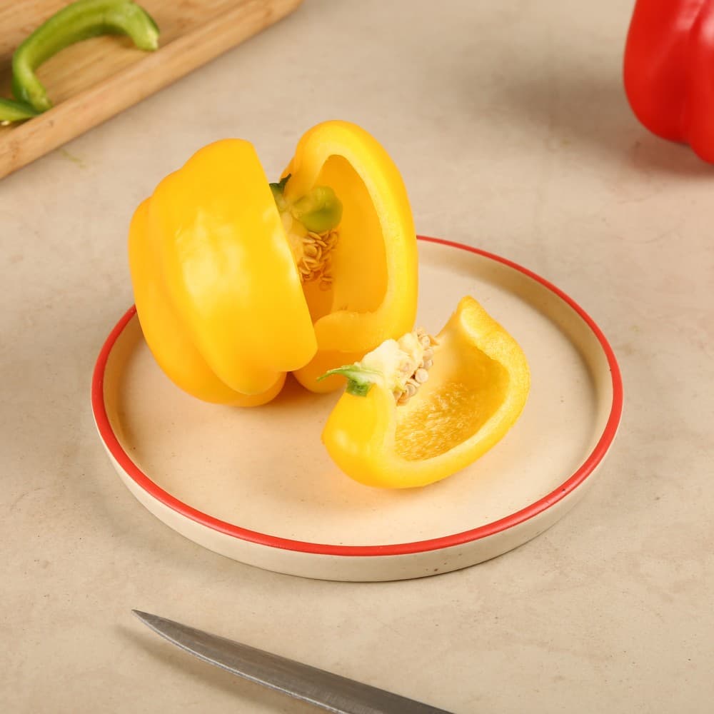 Yellow Bell Pepper (पीली शिमला मिर्च)