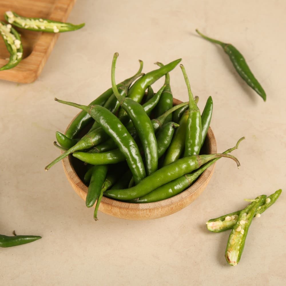 Green Chilli (हरी मिर्च)