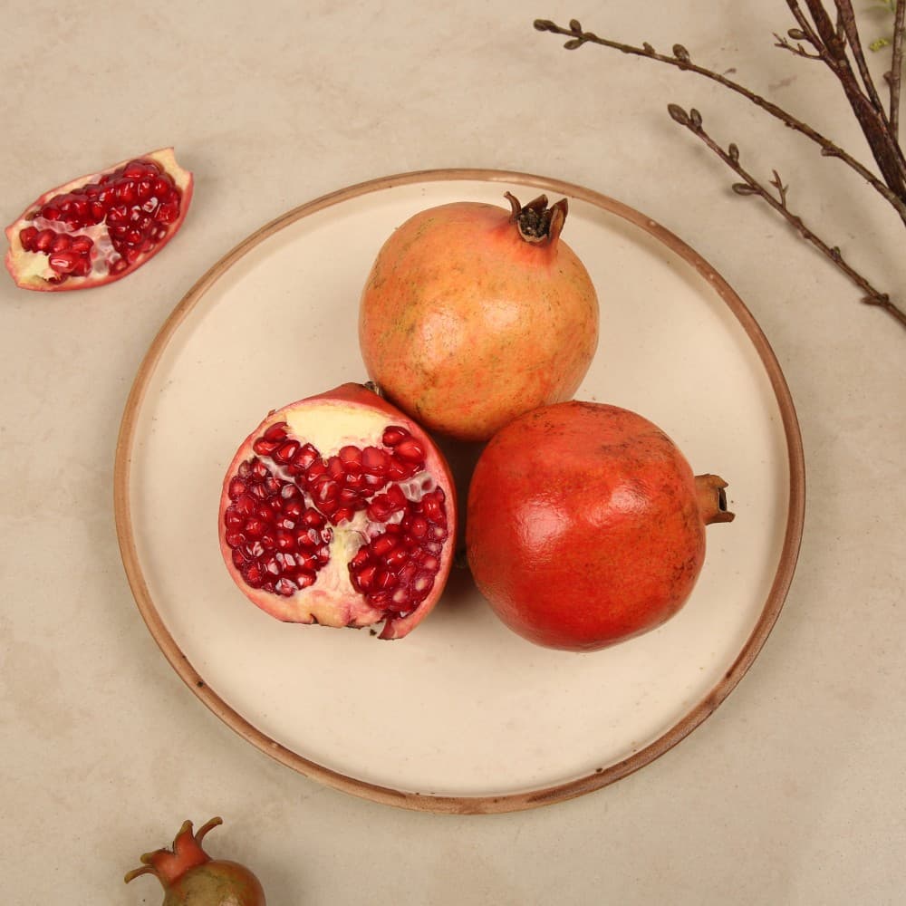 Pomegranate - Medium (अनार)